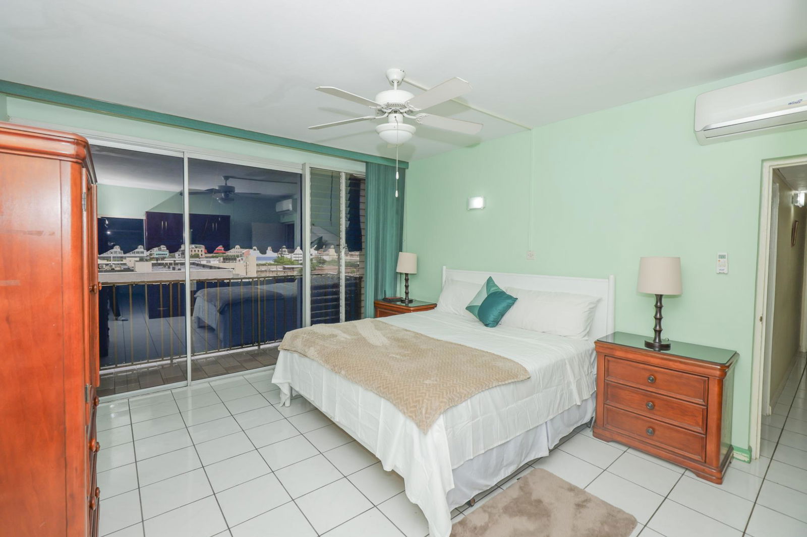 Third image of 40-3 Renfrew Road in Kingston 10, St. Andrew, Jamaica - property is For Rent