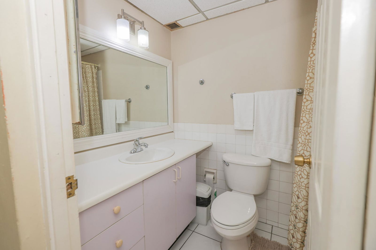 Fifth image of 40-3 Renfrew Road in Kingston 10, St. Andrew, Jamaica - property is For Rent