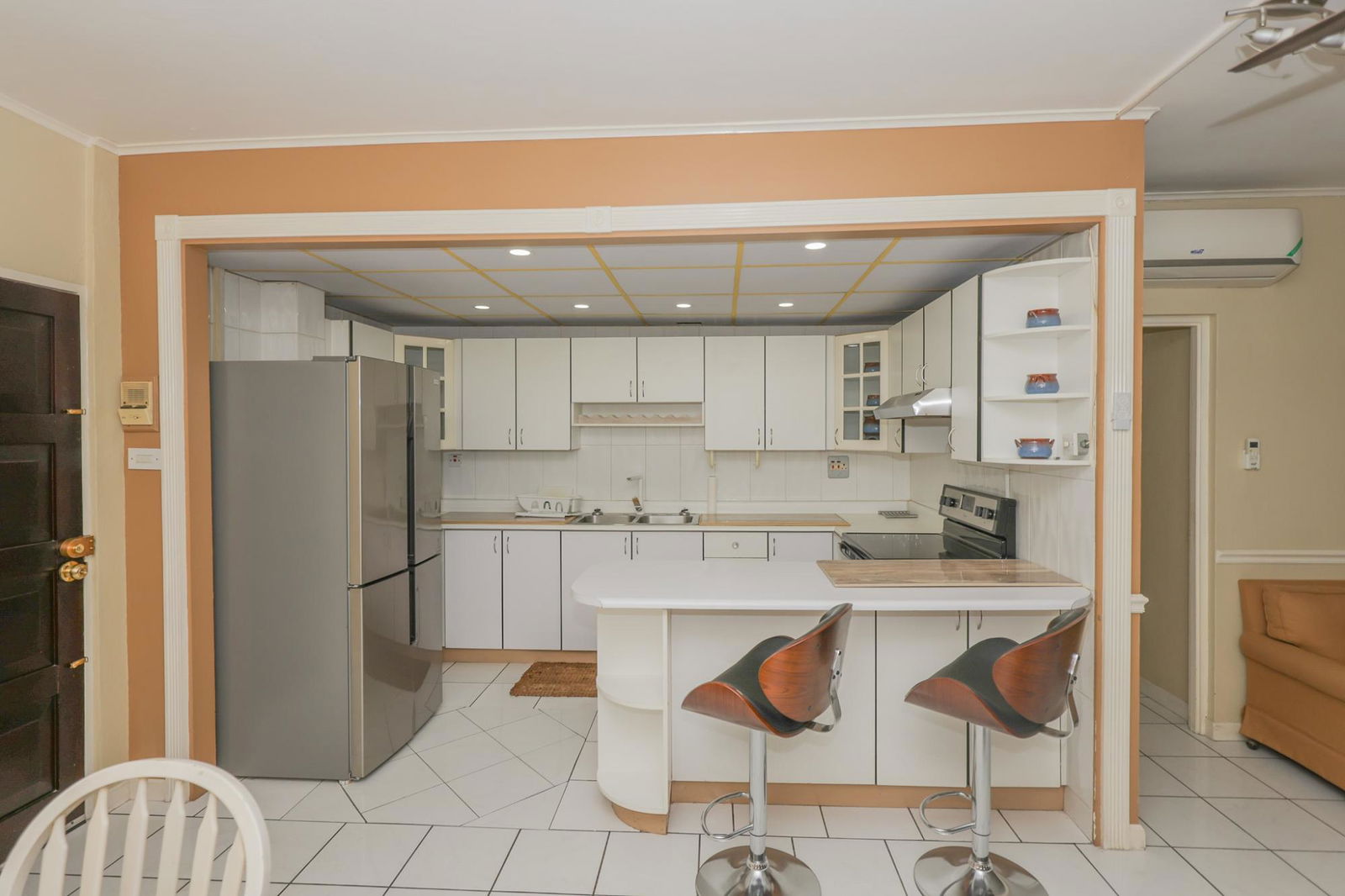 Sixth image of 40-3 Renfrew Road in Kingston 10, St. Andrew, Jamaica - property is For Rent