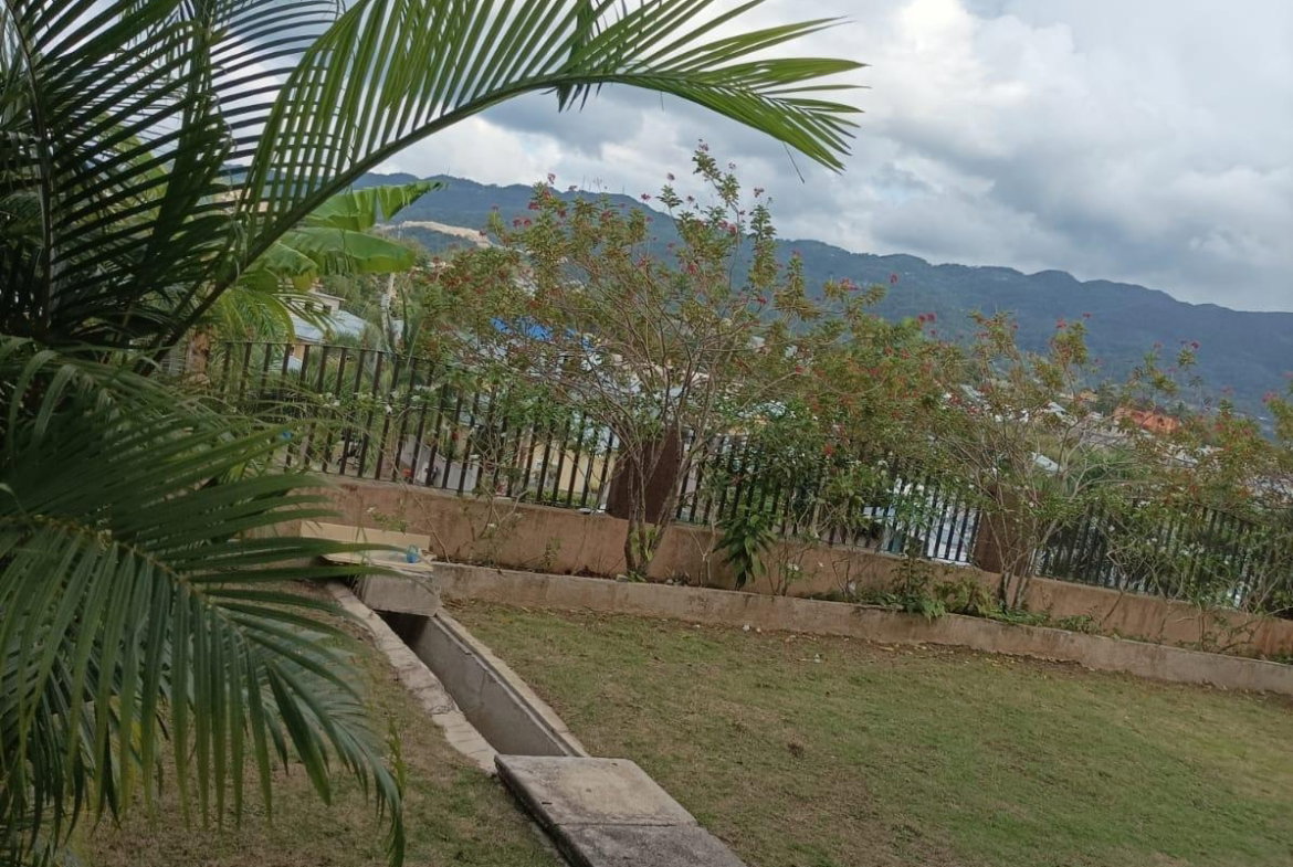Twentieth image of 381- Coconut Drive in Irwin, St. James, Jamaica - property is For Rent