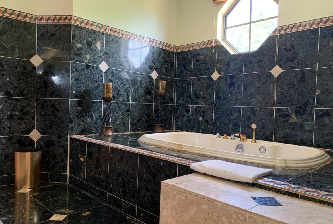 Eleventh image of Apt 2-580 Northern Estates Lilliput in Lilliput, St. James, Jamaica - property is For Rent