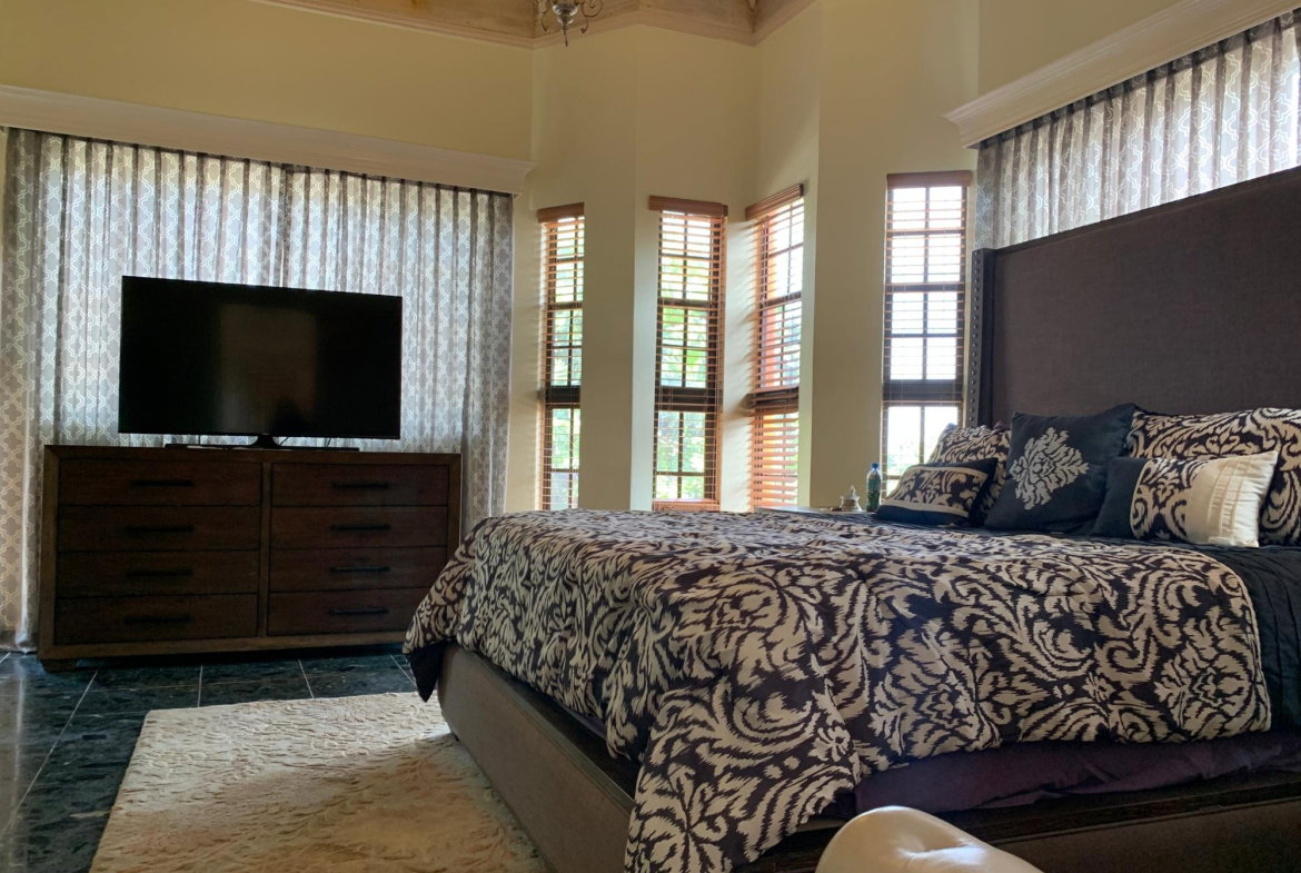 Ninth image of Apt 2-580 Northern Estates Lilliput in Lilliput, St. James, Jamaica - property is For Rent