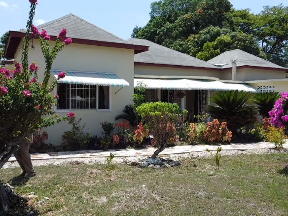 First image of 79 Central Road Black River, in Black River, St. Elizabeth, Jamaica - property is For Rent