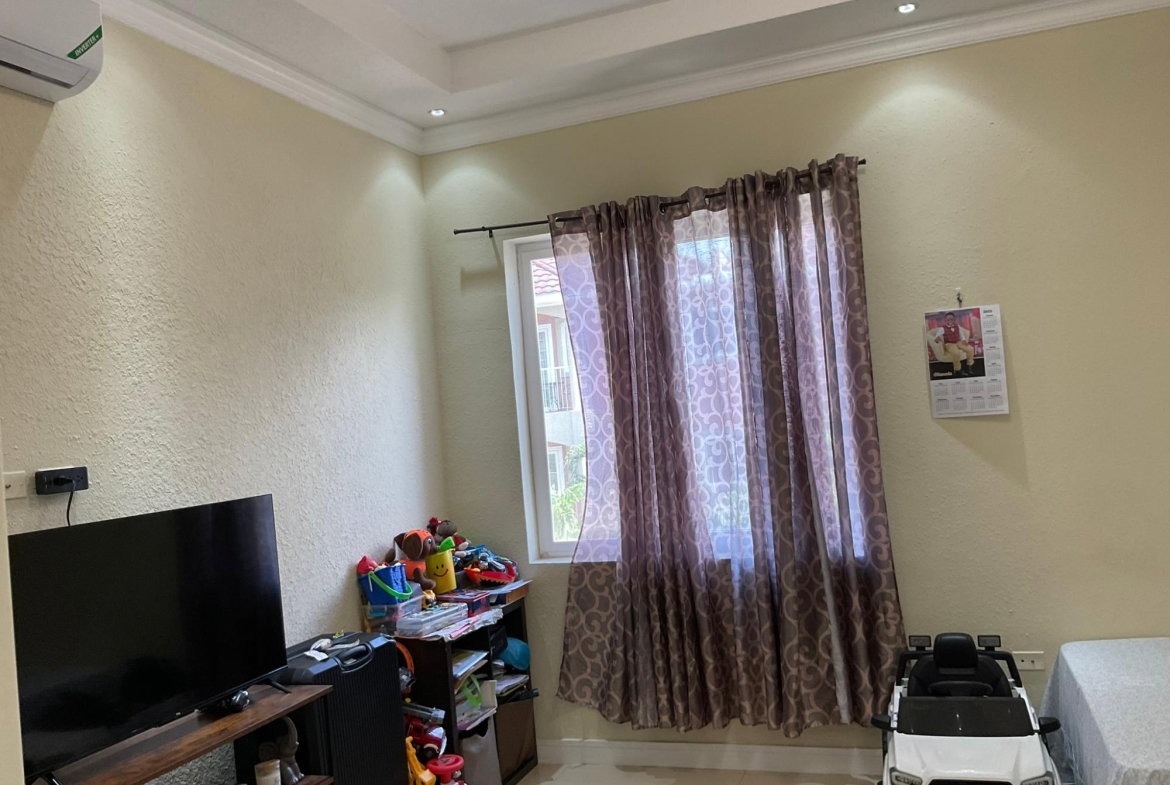 Twenty-First image of 3-9 Liguanea Avenue in Kingston 6, St. Andrew, Jamaica - property is For Rent
