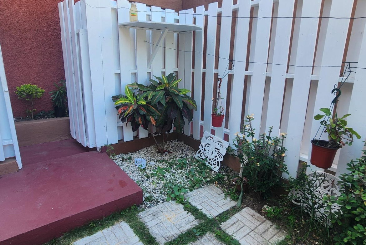 Sixteenth image of 11 Braemar Avenue in Kingston 10, St. Andrew, Jamaica - property is For Rent