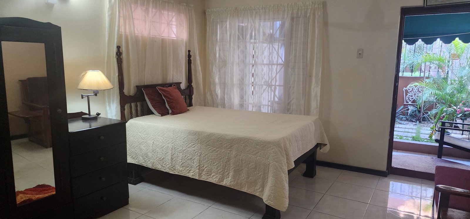 Fifth image of 11 Braemar Avenue in Kingston 10, St. Andrew, Jamaica - property is For Rent