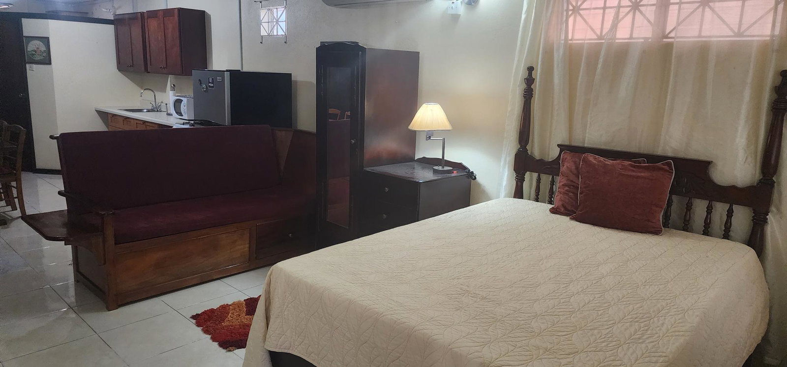 Sixth image of 11 Braemar Avenue in Kingston 10, St. Andrew, Jamaica - property is For Rent