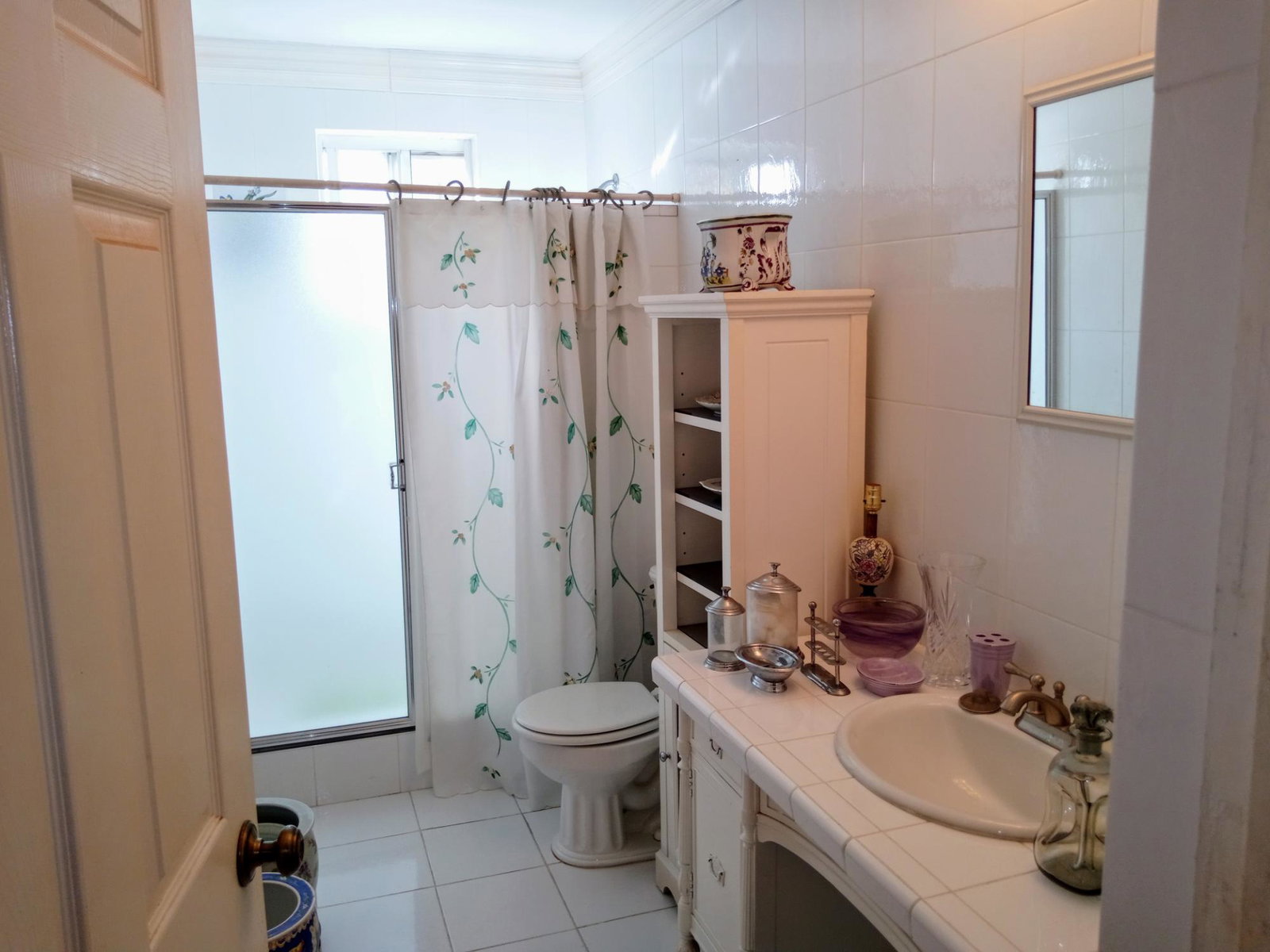 Fourteenth image of 170 Patterson Avenue in Ironshore, St. James, Jamaica - property is For Rent