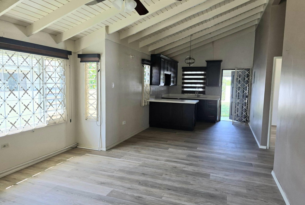 Third image of 371 Mockingbird Circle in Old Harbour, St. Catherine, Jamaica - property is For Rent
