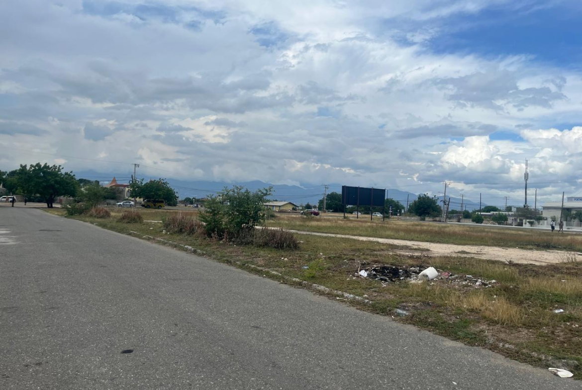 Fourteenth image of 33 Portsmouth Avenue in Bridgeport, St. Catherine, Jamaica - property is For Sale