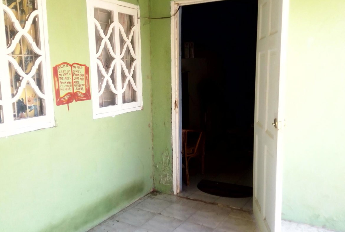 Fifth image of 191 Blackwood Grd,old Harbour in Old Harbour, St. Catherine, Jamaica - property is For Sale