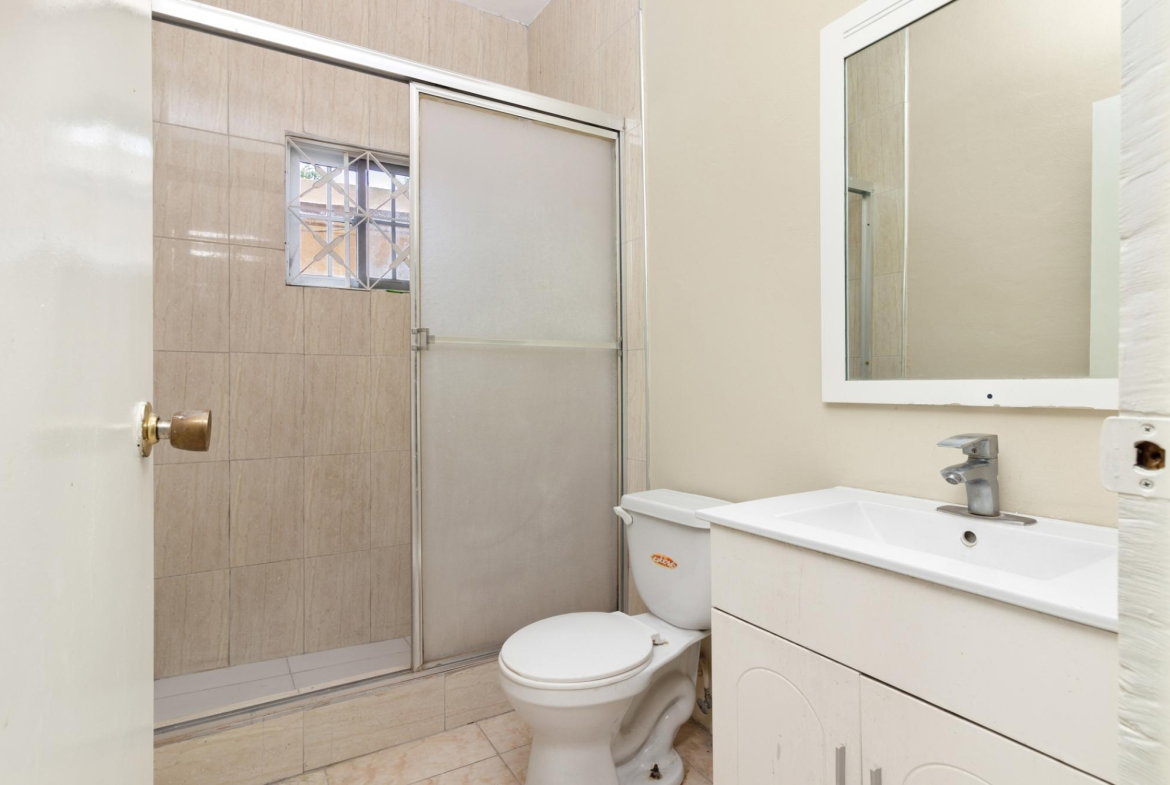 Eleventh image of Paris Avenue in Passage Fort, St. Catherine, Jamaica - property is For Sale