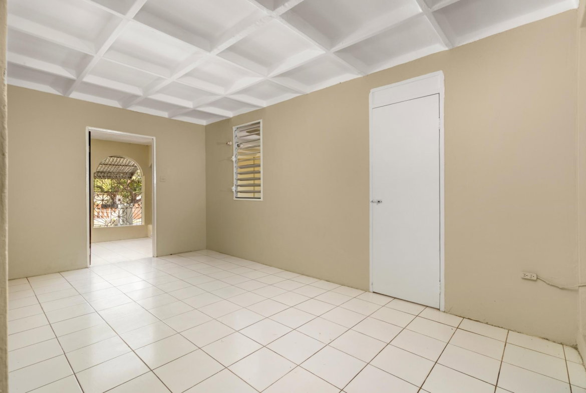 Fifteenth image of Paris Avenue in Passage Fort, St. Catherine, Jamaica - property is For Sale