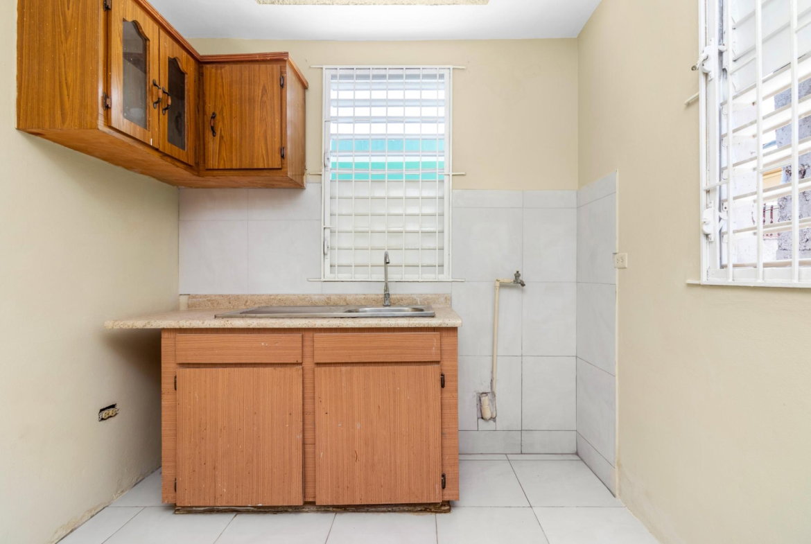 Twenty-Third image of Paris Avenue in Passage Fort, St. Catherine, Jamaica - property is For Sale