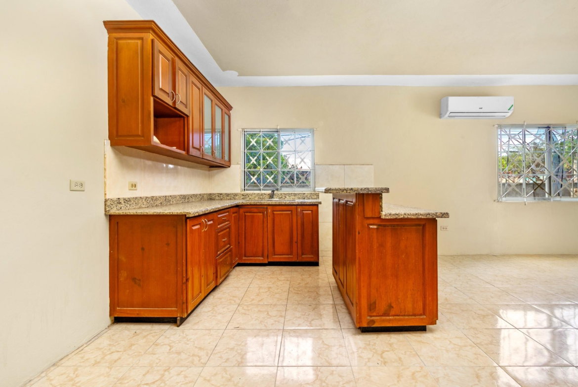 Eighth image of Paris Avenue in Passage Fort, St. Catherine, Jamaica - property is For Sale