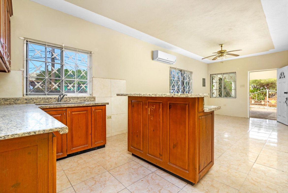 Ninth image of Paris Avenue in Passage Fort, St. Catherine, Jamaica - property is For Sale
