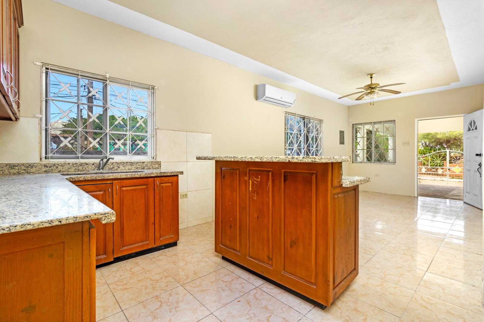 Ninth image of Paris Avenue in Passage Fort, St. Catherine, Jamaica - property is For Sale