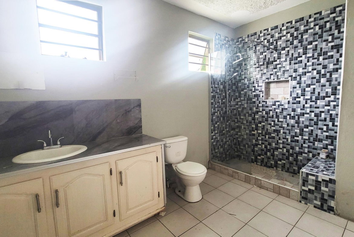 Twelfth image of 5c North Avenue in Kingston 10, St. Andrew, Jamaica - property is For Sale