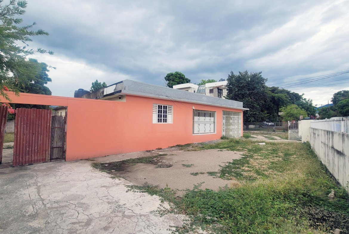 Eighteenth image of 5c North Avenue in Kingston 10, St. Andrew, Jamaica - property is For Sale