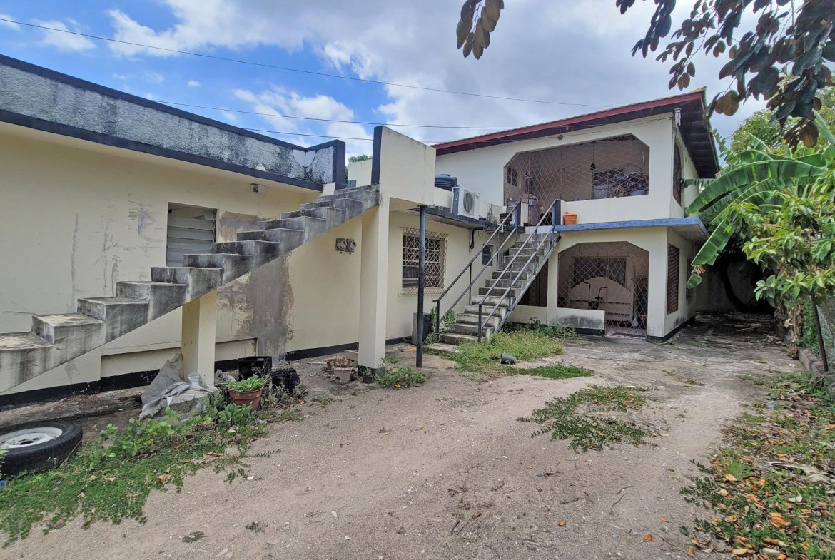 Third image of 5c North Avenue in Kingston 10, St. Andrew, Jamaica - property is For Sale