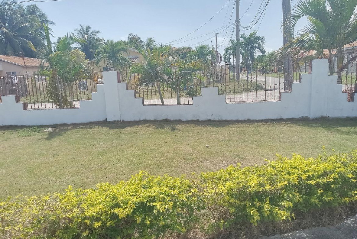 Eleventh image of Vineyards Estate in Old Harbour, St. Catherine, Jamaica - property is For Sale