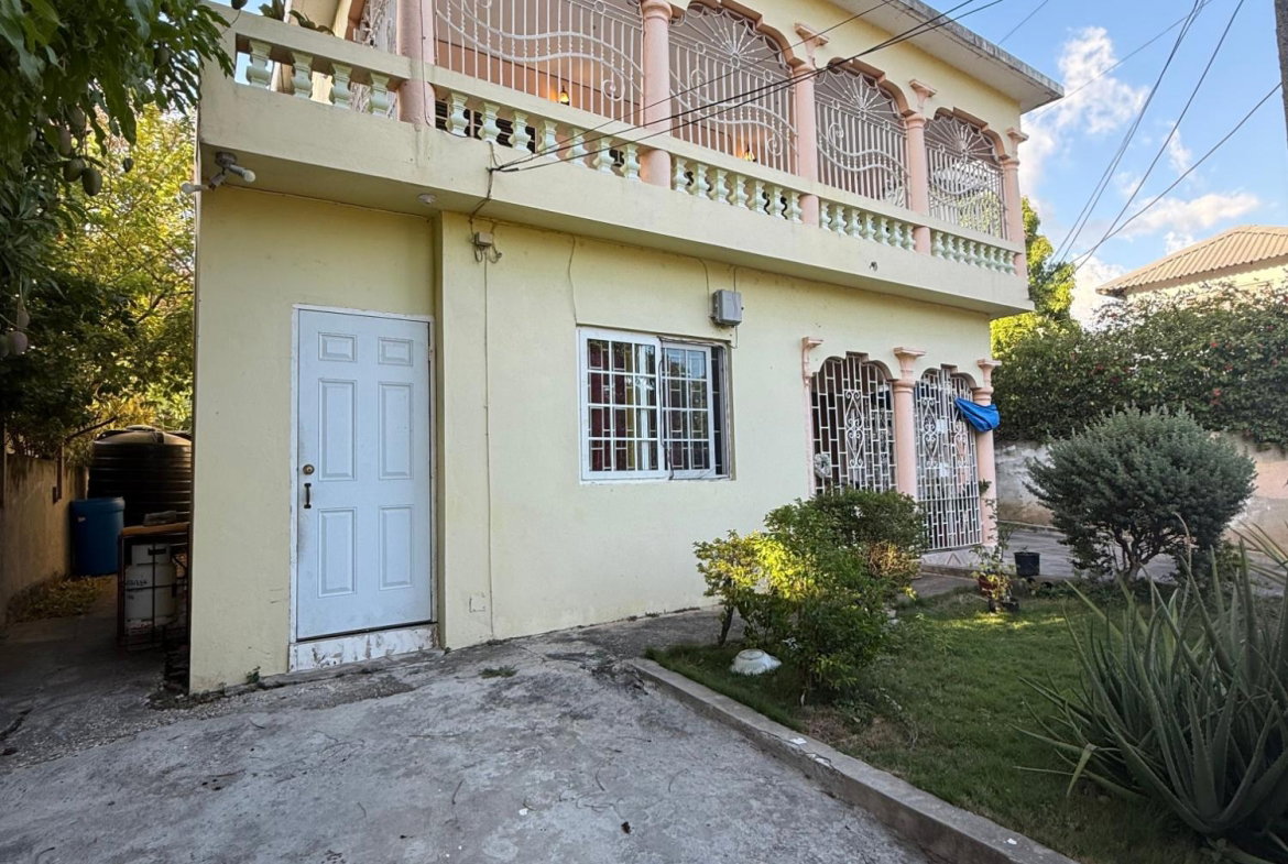 Second image of 15 Meadowvale Drive in Meadowvale, St. Catherine, Jamaica - property is For Sale