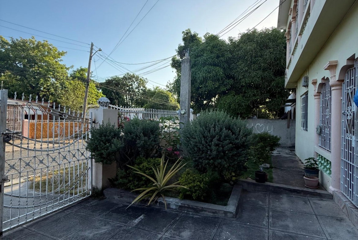 Third image of 15 Meadowvale Drive in Meadowvale, St. Catherine, Jamaica - property is For Sale