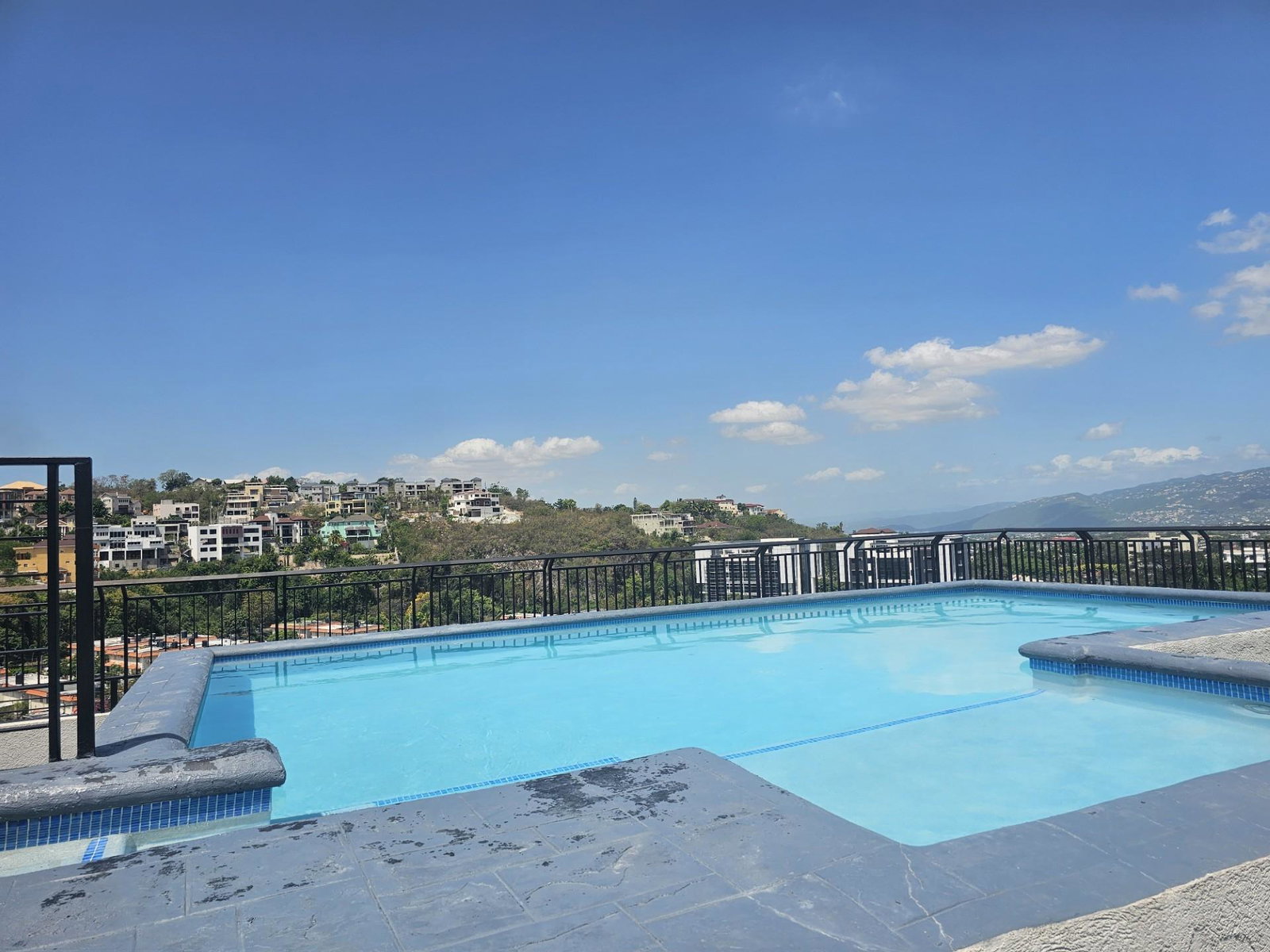 Luxurious-2-Bedroom-Apartment-for-Rent-in-Kingston-6-St.-Andrew-Jamaica Twenty-Third image of 5-2 Ottawa Avenue in Kingston 6, St. Andrew, Jamaica - property is For Rent