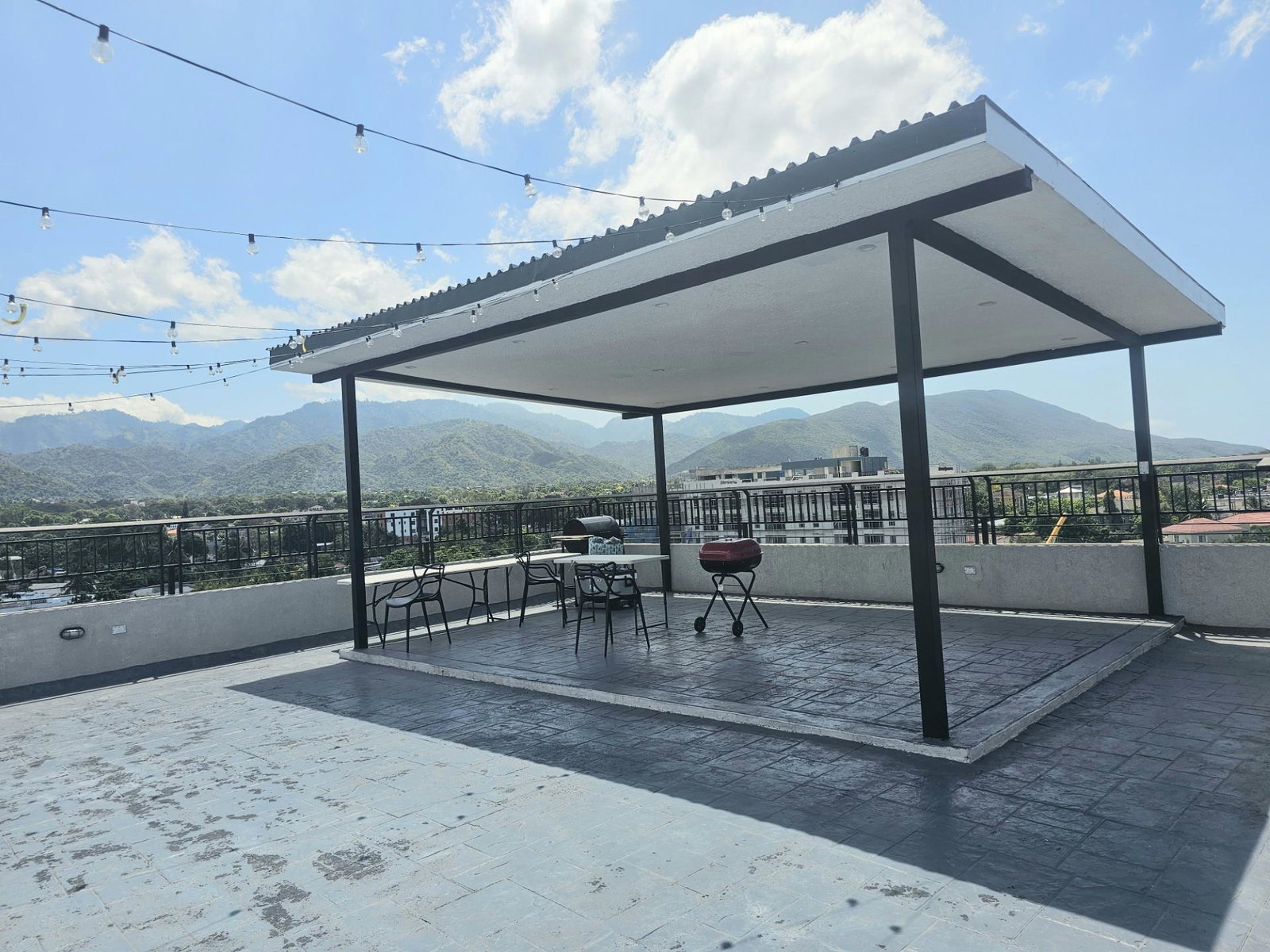 Luxurious-2-Bedroom-Apartment-for-Rent-in-Kingston-6-St.-Andrew-Jamaica Twenty-Fifth image of 5-2 Ottawa Avenue in Kingston 6, St. Andrew, Jamaica - property is For Rent