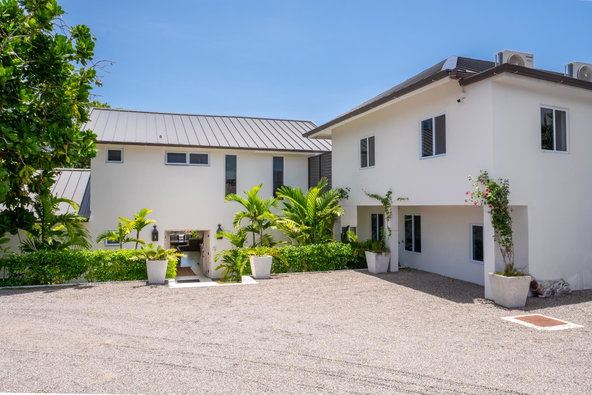 Second image of 4- Tower Isle Main Road in Tower Isle, St. Mary, Jamaica - property is For Rent