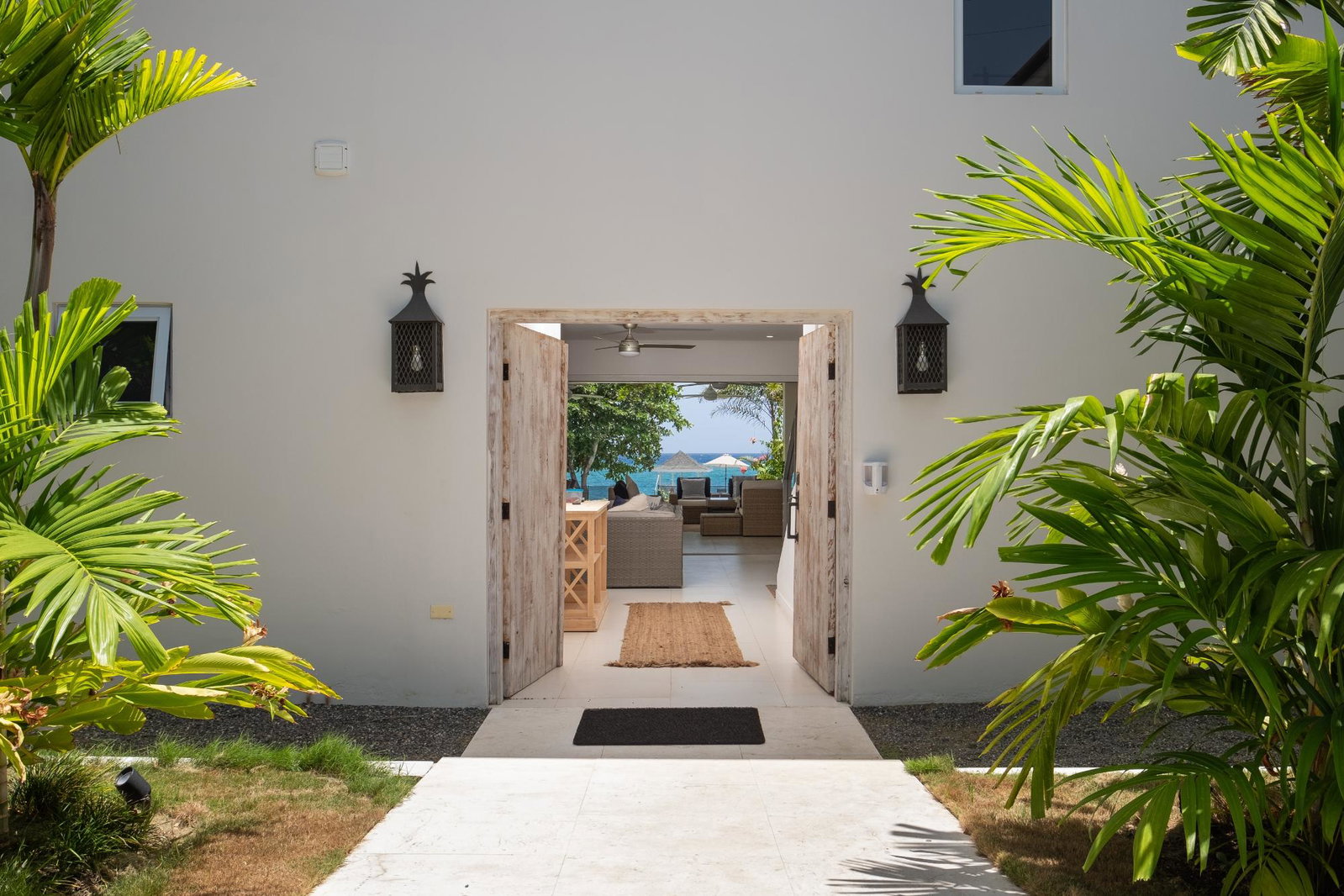 First image of 4- Tower Isle Main Road in Tower Isle, St. Mary, Jamaica - property is For Rent
