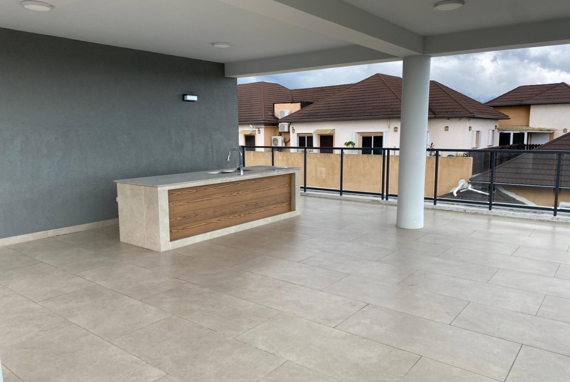 Eleventh image of 107-3 Kings Drive in Kingston 6, St. Andrew, Jamaica - property is For Rent