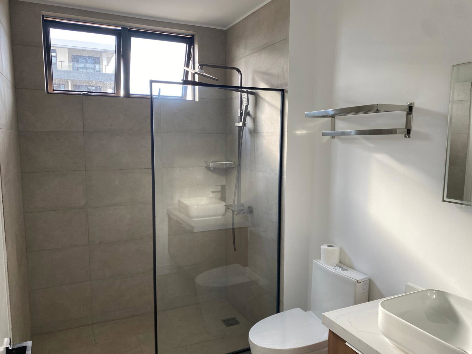 Seventh image of 107-3 Kings Drive in Kingston 6, St. Andrew, Jamaica - property is For Rent