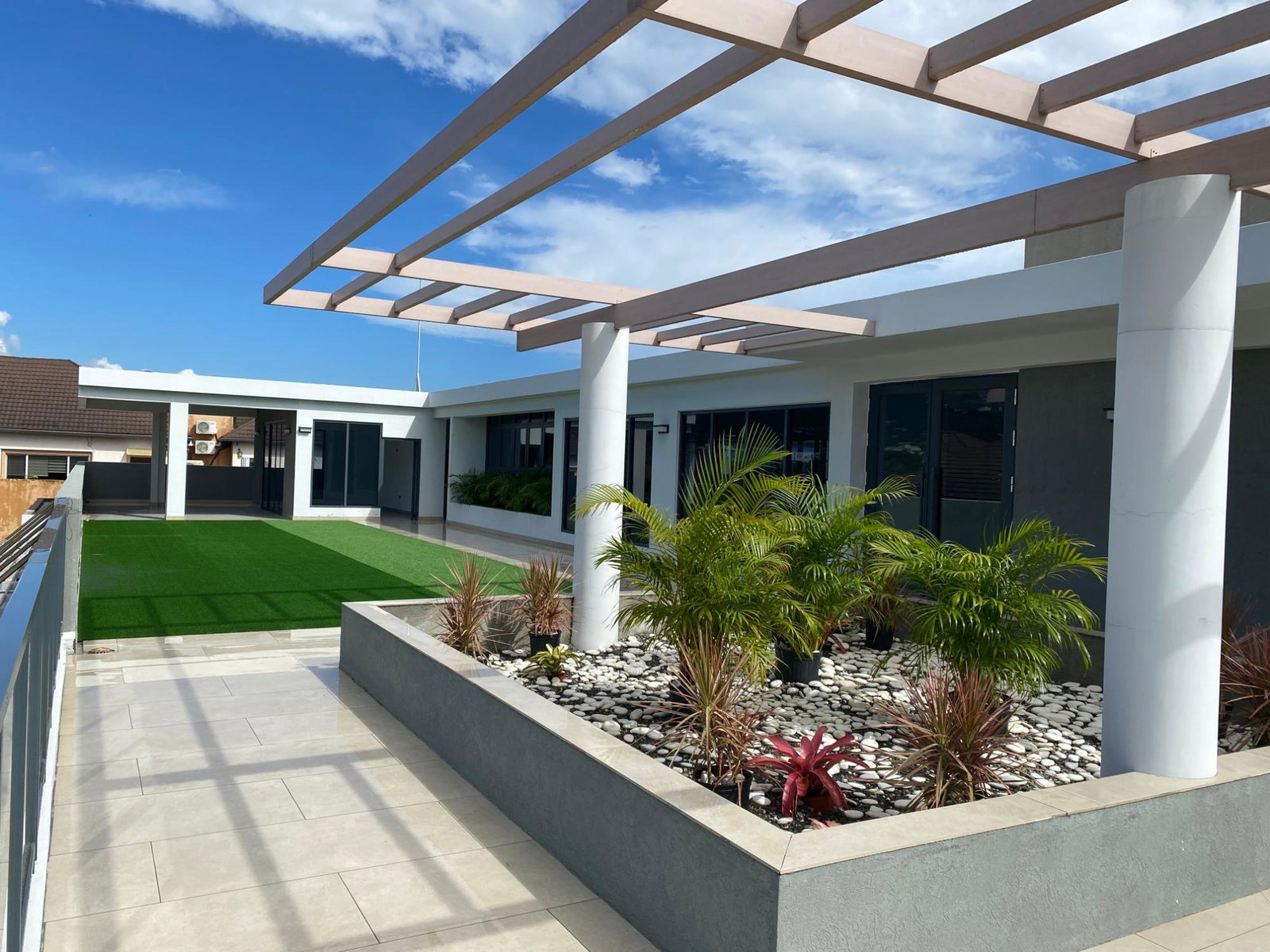 Eighth image of 107-3 Kings Drive in Kingston 6, St. Andrew, Jamaica - property is For Rent