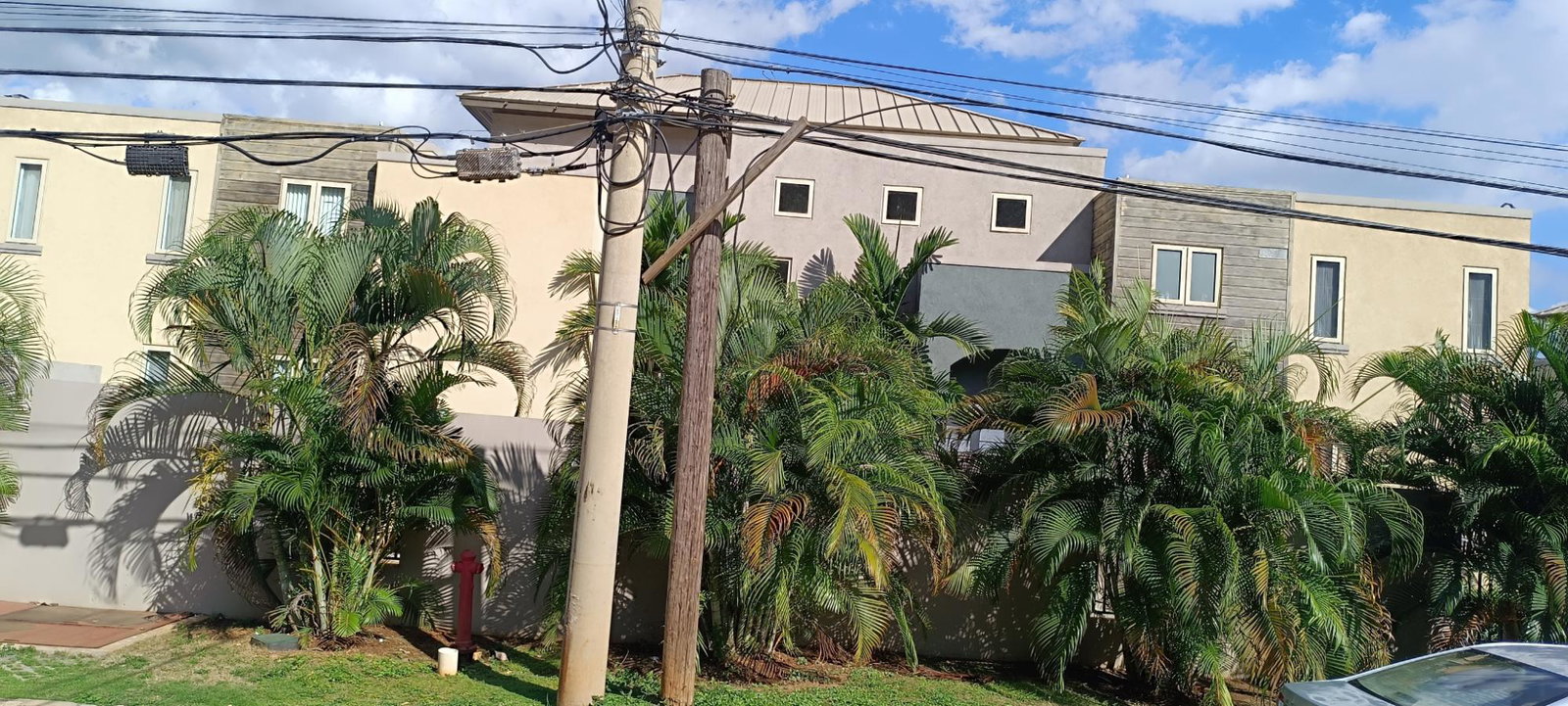 Third image of 104-200 Red Hills rd in Red Hills, St. Andrew, Jamaica - property is For Sale
