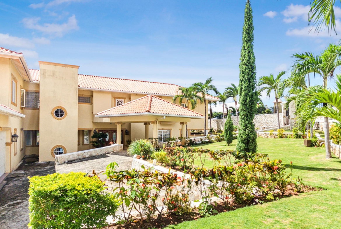 First image of 160 Victory Avenue in Kingston 19, St. Andrew, Jamaica - property is For Sale