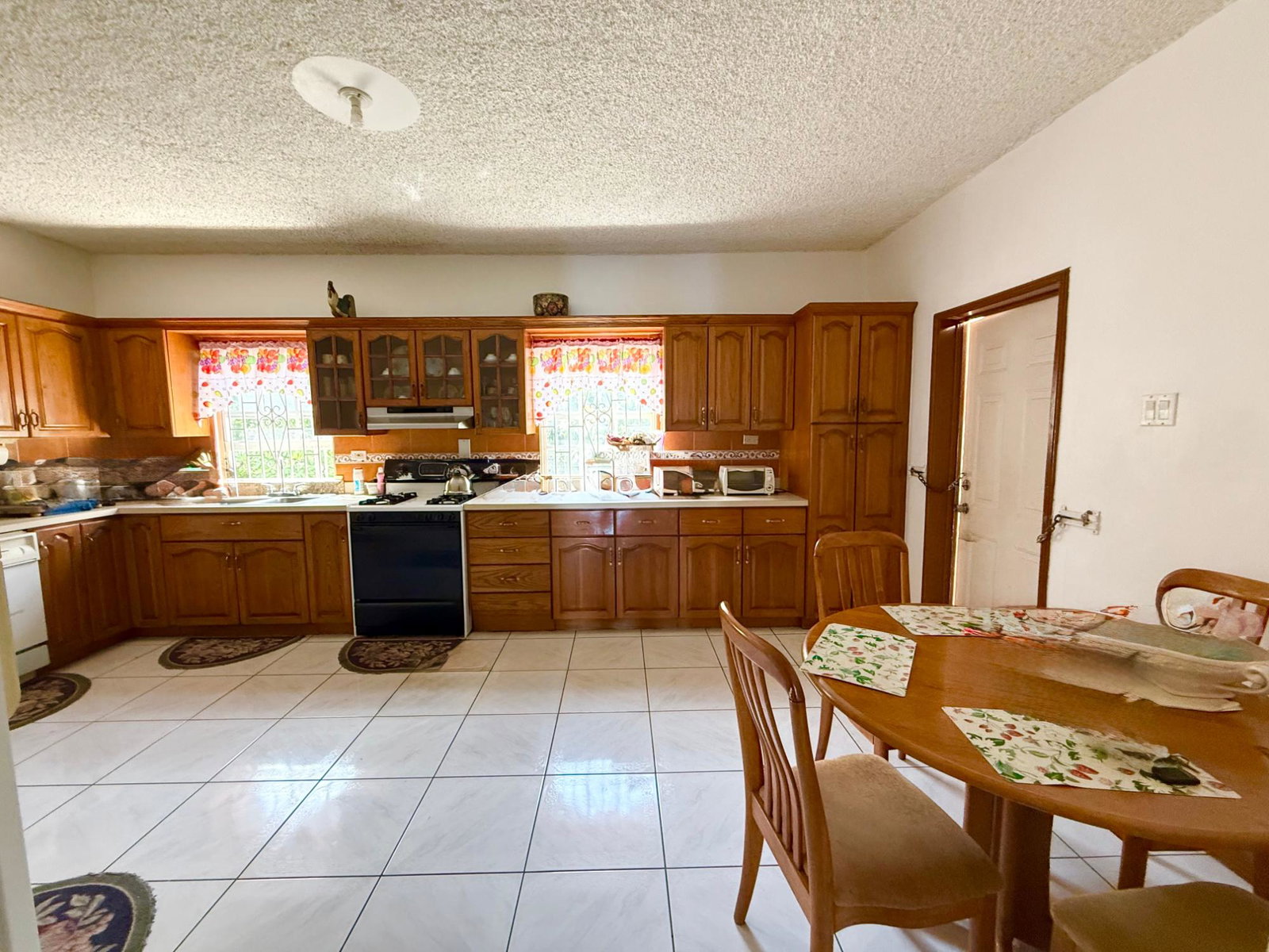 Sixteenth image of Coral Gardens in Montego Bay, St. James, Jamaica - property is For Sale