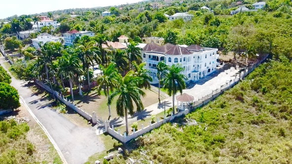 Seventh image of Coral Gardens in Montego Bay, St. James, Jamaica - property is For Sale