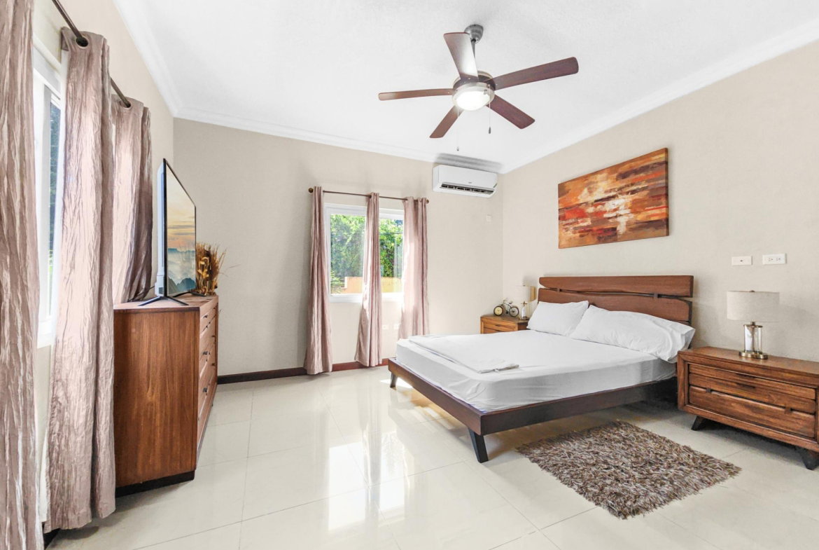 Eighth image of 12-4 West Kirkland Heights in Kingston 19, St. Andrew, Jamaica - property is For Rent