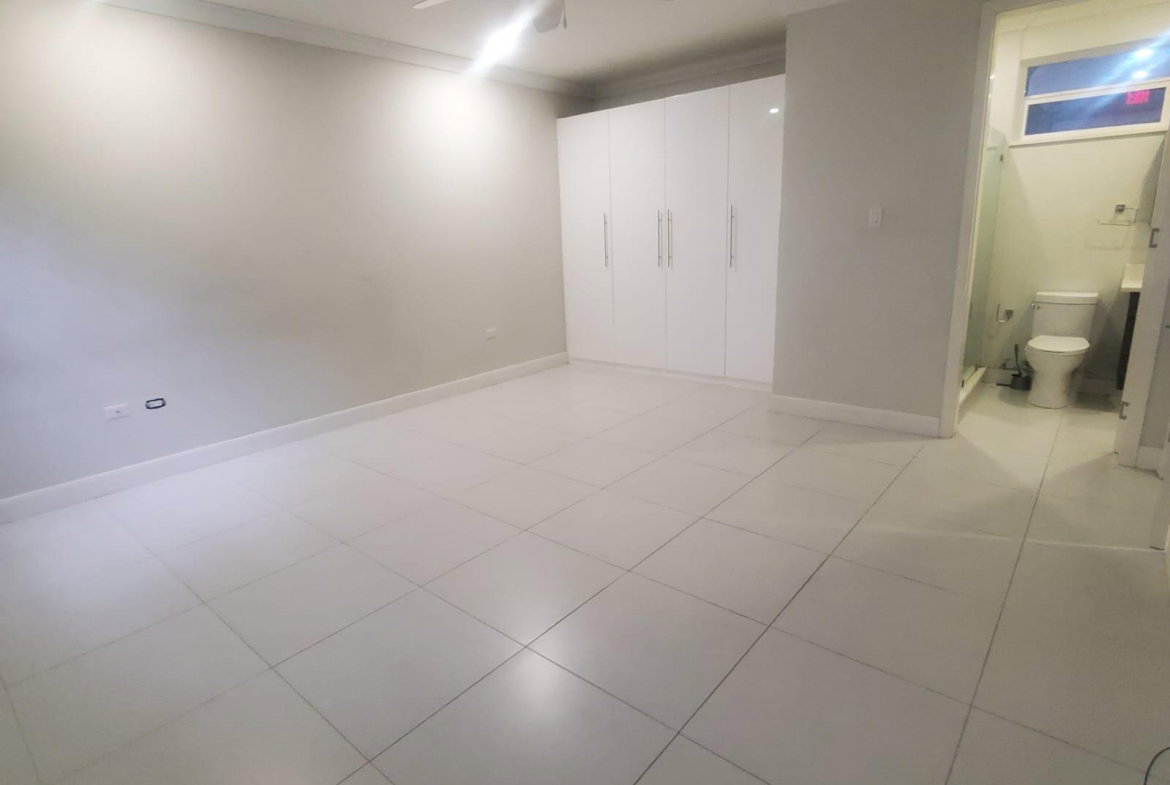 Fifteenth image of A1- Ocean Springs in Reading, St. James, Jamaica - property is For Rent