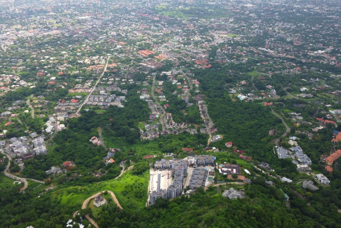 Seventeenth image of 31- Spyglass, Tavistock Terra in Kingston 6, St. Andrew, Jamaica - property is For Rent