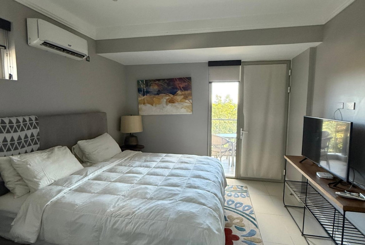 Third image of 410-20 South Avenue in Kingston 10, St. Andrew, Jamaica - property is For Sale