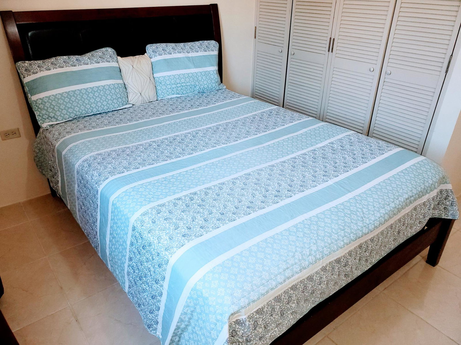 Fourteenth image of 418 Montego West Village in Montego Bay, St. James, Jamaica - property is For Rent