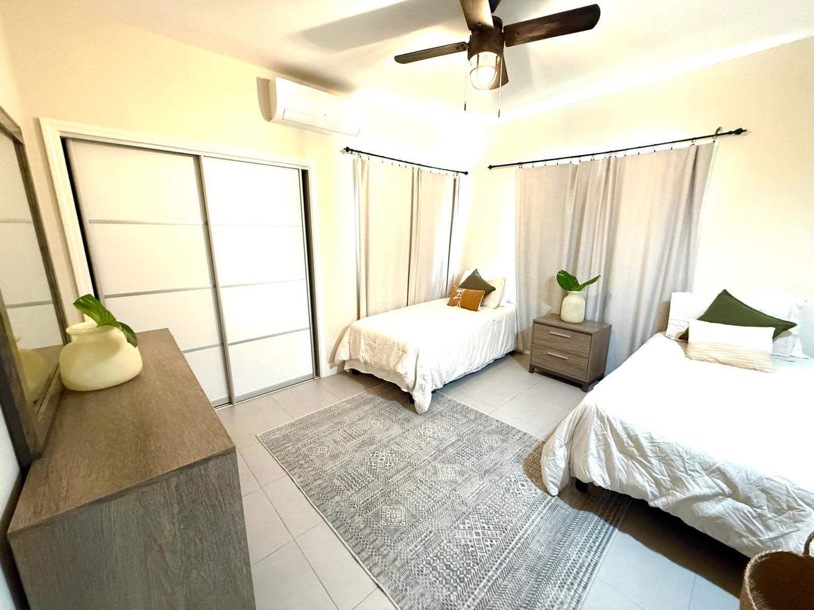 Tenth image of 372- Oceanpointe in Lucea, Hanover, Jamaica - property is For Rent
