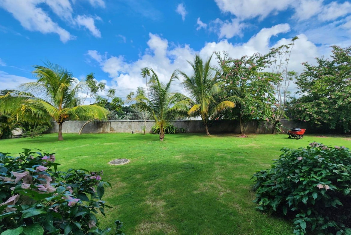 Nineteenth image of A-102- Tara Estates in Reading, St. James, Jamaica - property is For Rent