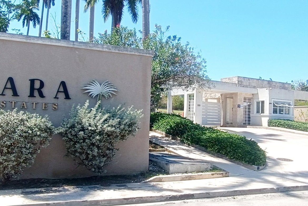 Second image of E101- Tara Estates in Montego Bay, St. James, Jamaica - property is For Rent