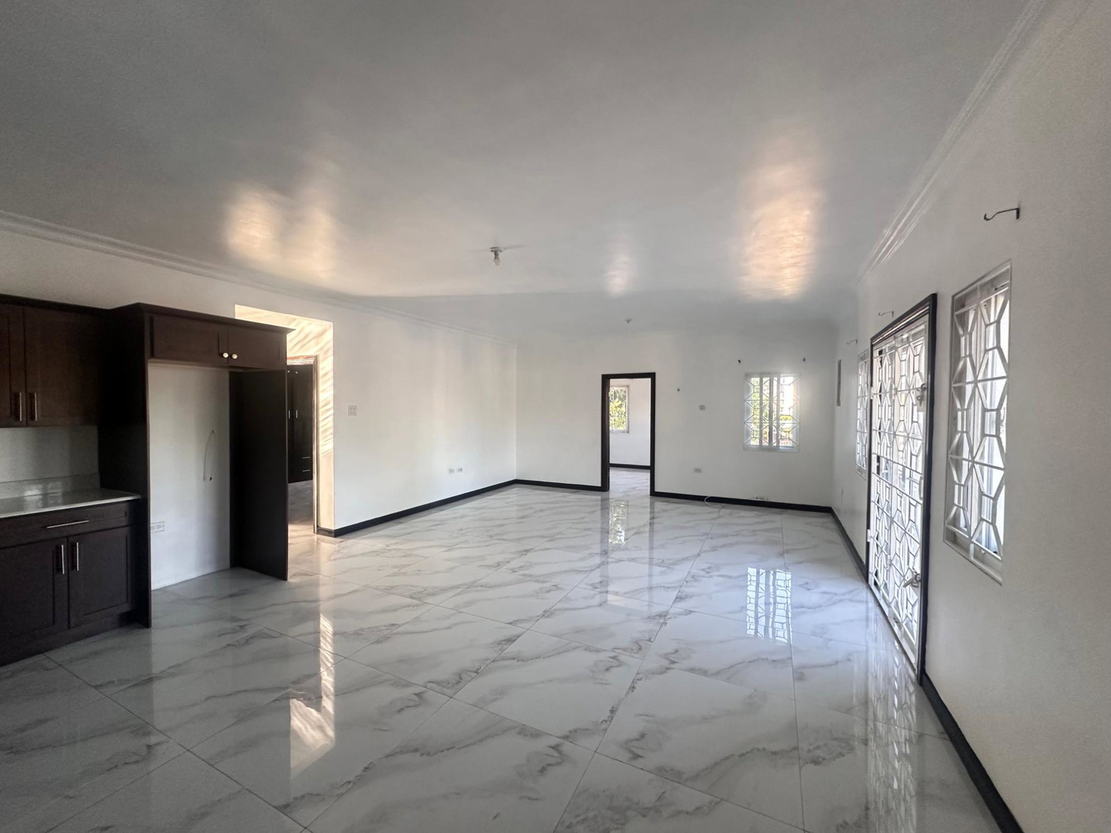 Luxury-3-Bedroom-Apartment-for-Rent-in-Kingston-6-St.-Andrew-Jamaica Fifth image of 4-15 Halifax Avenue in Kingston 6, St. Andrew, Jamaica - property is For Rent