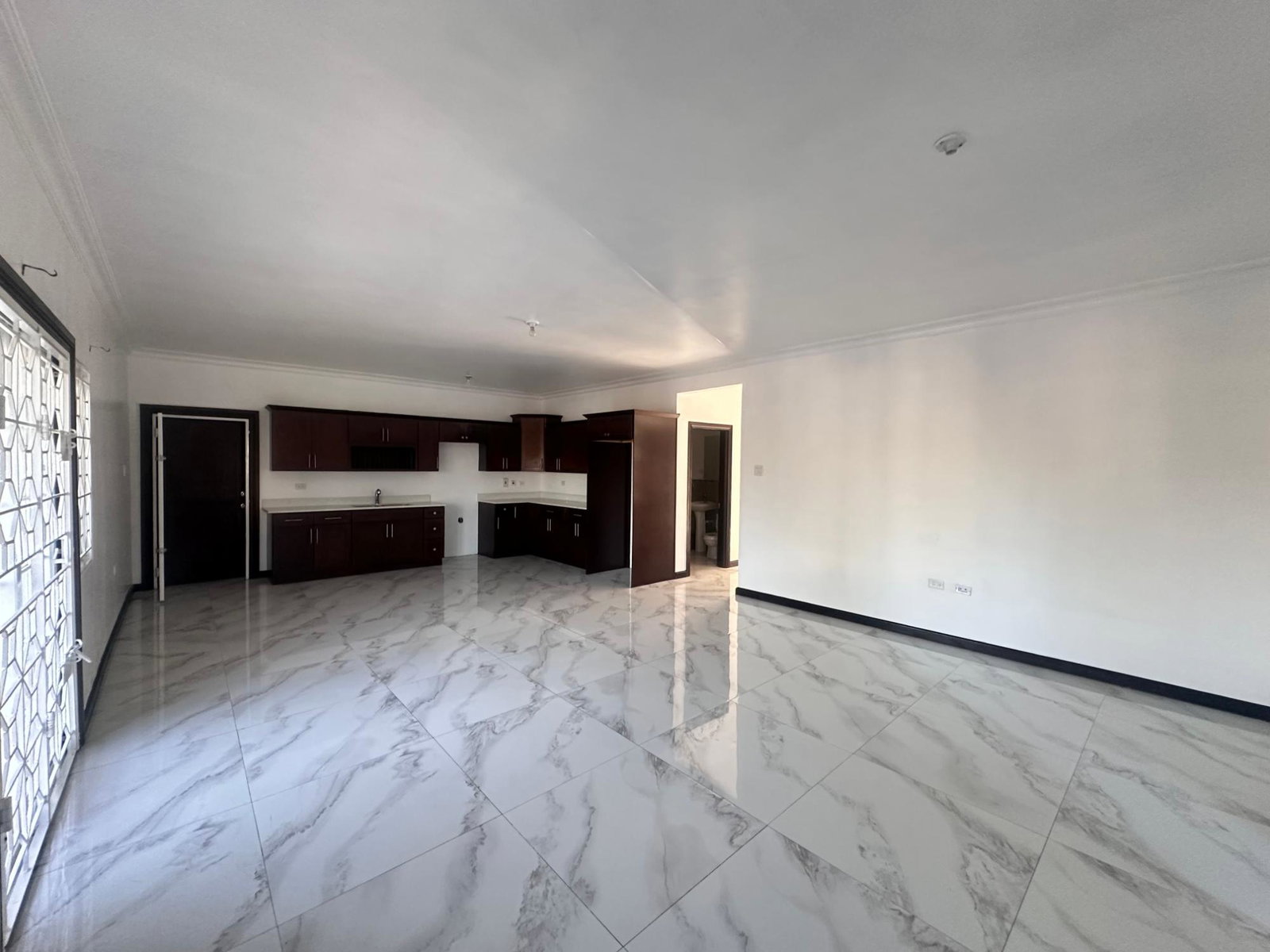 Luxury-3-Bedroom-Apartment-for-Rent-in-Kingston-6-St.-Andrew-Jamaica Sixth image of 4-15 Halifax Avenue in Kingston 6, St. Andrew, Jamaica - property is For Rent