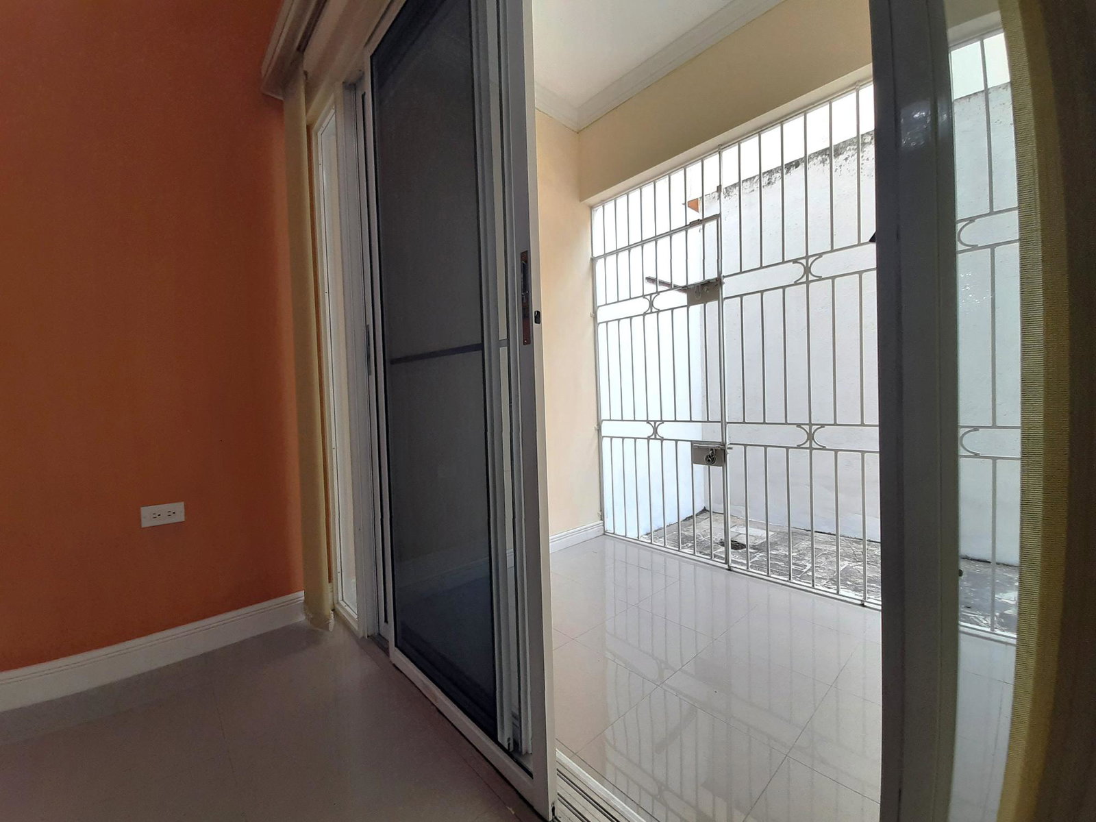 Seventeenth image of Apt. #5-33 University Crescent, in Kingston 6, St. Andrew, Jamaica - property is For Rent