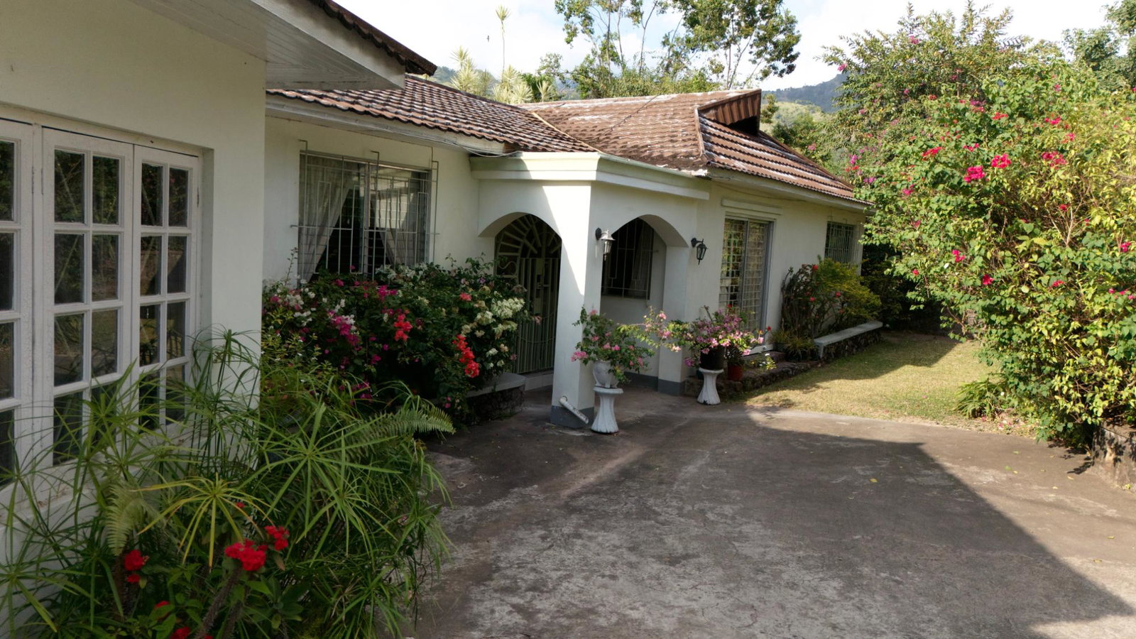 Seventh image of 3 Shortwood Drive in Kingston 8, St. Andrew, Jamaica - property is For Sale